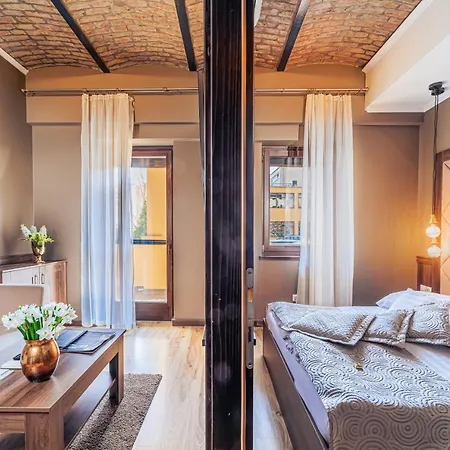 Komlo Hotel
