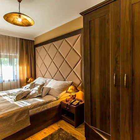 Hotel Komlo 4*