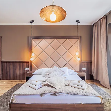 Hotel Komlo 4*