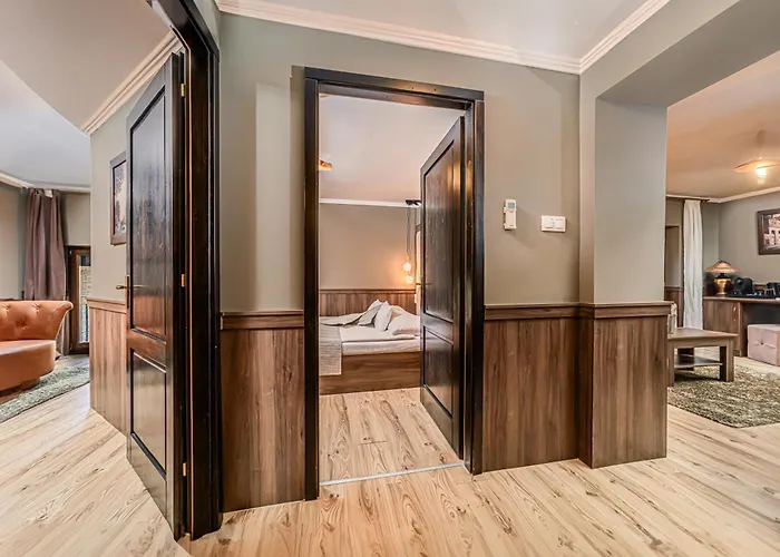 Hotel Komlo 4*