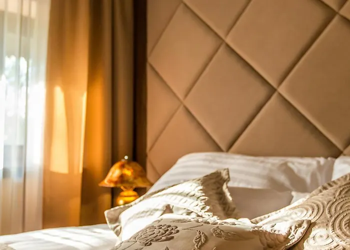 Komlo Hotel 4*