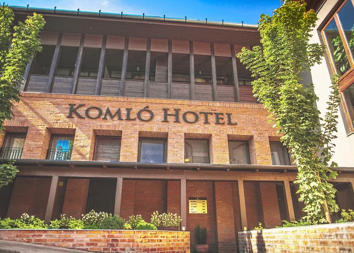 Komlo Hotel