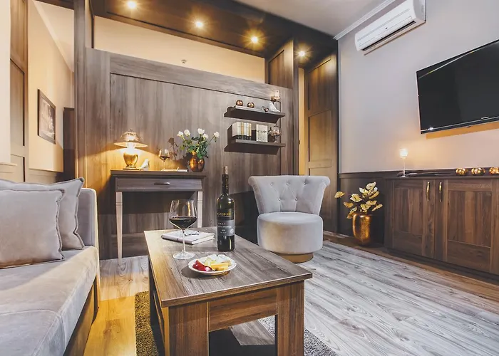 Komló Hotel 4*